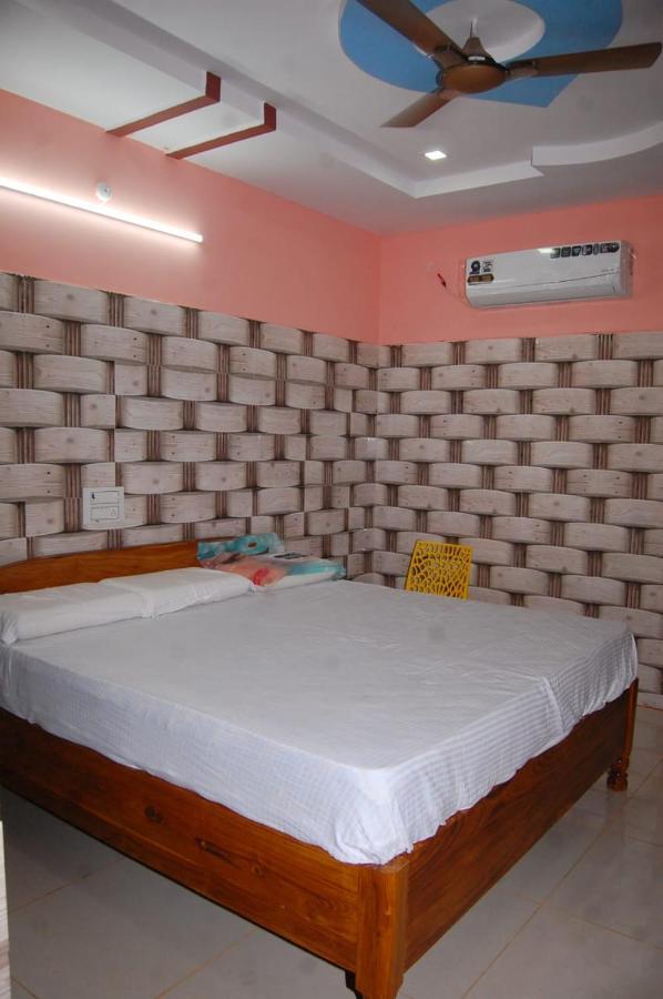 Prasanna Laxmi Residency بهادراتشالام المظهر الخارجي الصورة